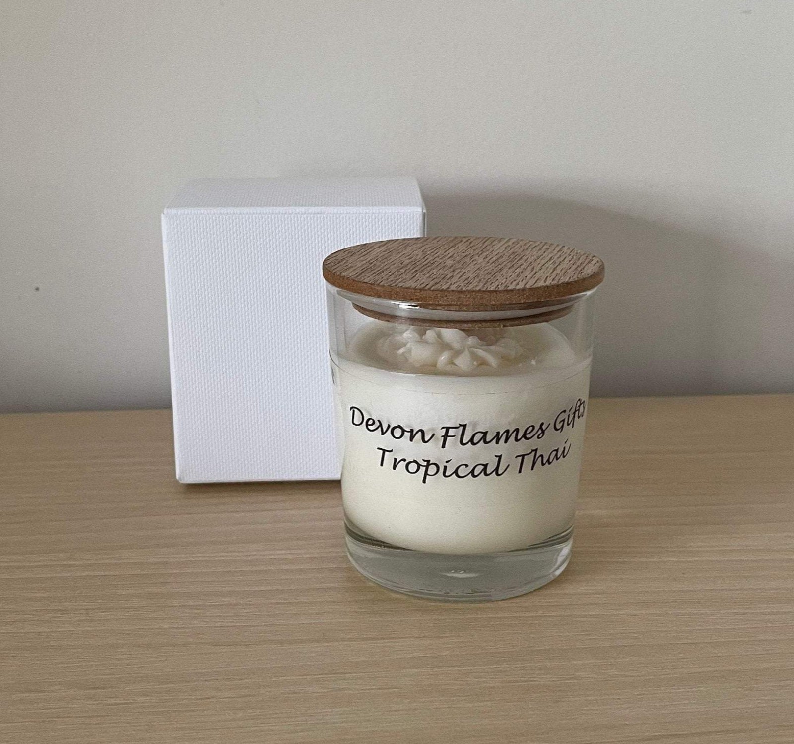 Luxury 9cl Soy Wax Candle with Lid and Presentation Box