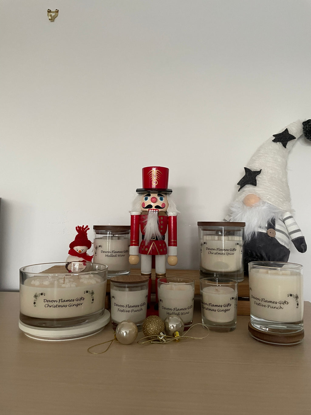 Luxury Christmas Candles - various sizes with Christmas Scents